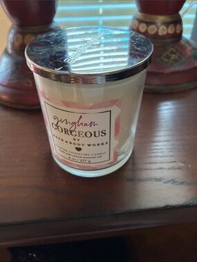 Bath & Body Works Gingham Gorgeous Candle - White with Pink Label